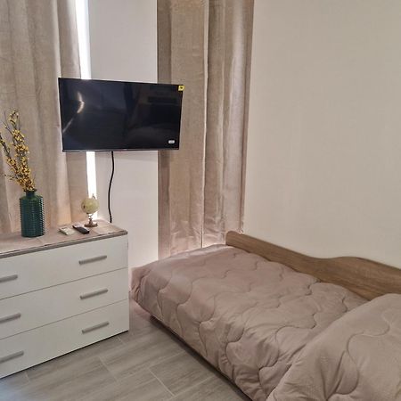 Claudio House Palermo Apartment Bagian luar foto